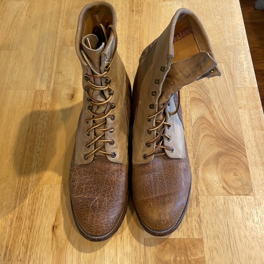 Justin Mens lace-up boots 9 1/2 D